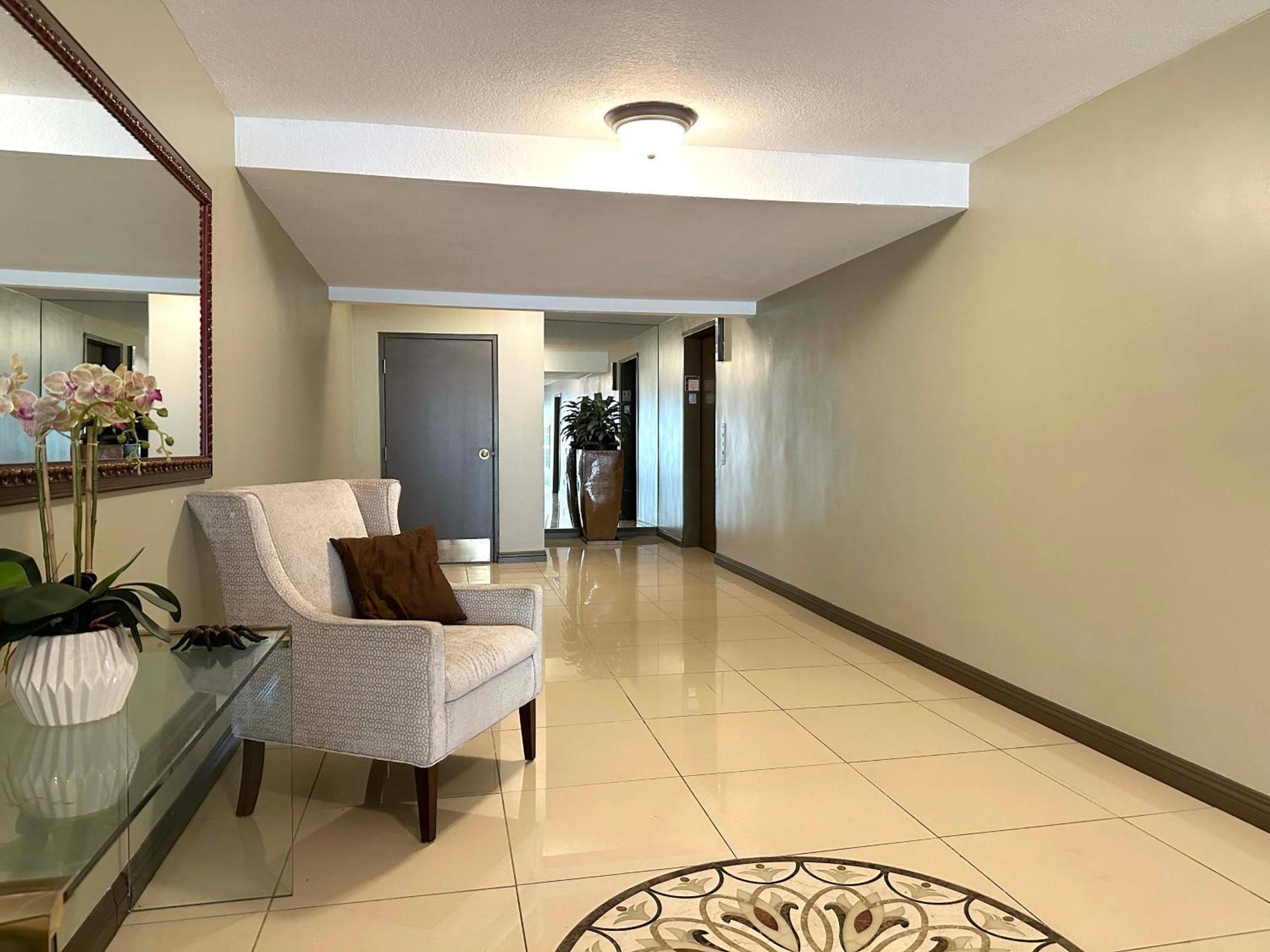 1 Bd Condominium Near Sunset Blvd Los Angeles Bagian luar foto